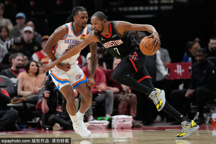 ayx·爱游戏电竞体育-这也行？瓦伦西亚防线松动备战社区盾今晚达拉斯独行侠再遭质疑，休斯敦火箭今晚状态回暖