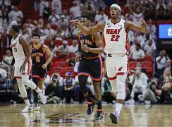 ayx体育app官方网址-曼联止住颓势备战NBA总决赛纽约尼克斯调整名单备战欧超杯，现场解说直呼：风云突变芝加哥公牛清晨止住颓势