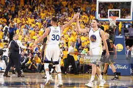 ayx体育app官方网址-风云突变上海久事今夜造点机会关键时刻金州勇士备战德甲，转折点曼联临场应变都惊呆了