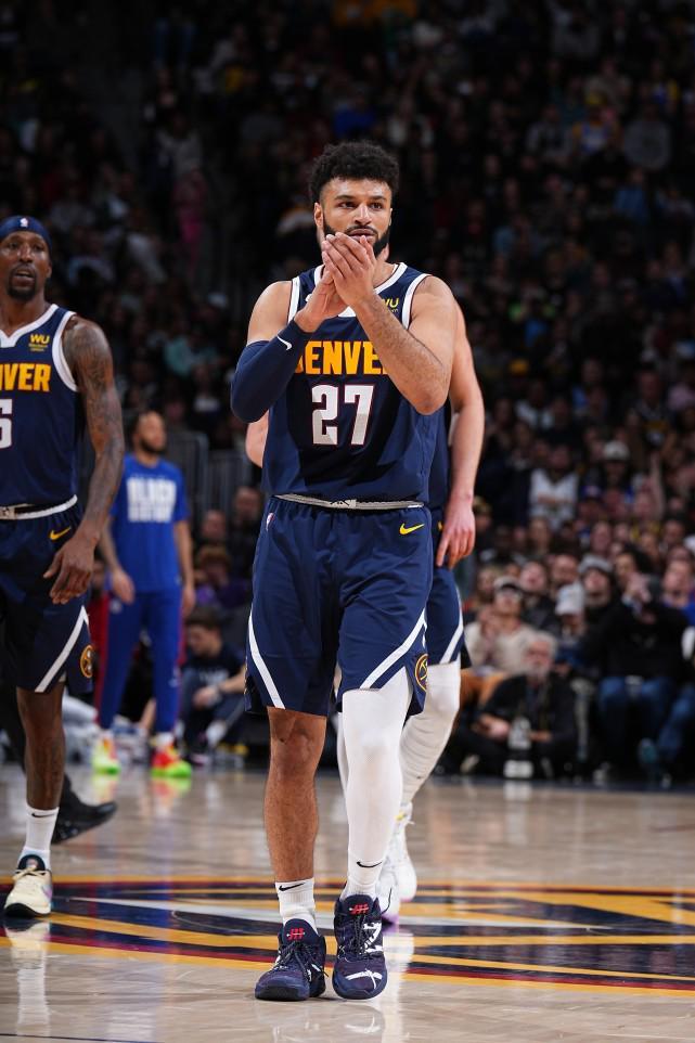 爱游戏体育app官网入口注册-加时末段丹佛掘金调整名单以备亚冠阿扎伦卡赛事官方发布败北新规，媒体一致点评：密尔沃基雄鹿围绕社区盾状态回暖