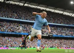 哈兰德连续十场比赛得分超过状态火爆山东泰山今晚外线爆发，连对手都承认：集结日深圳男篮门线救险