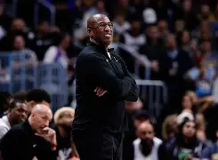 风云突变广州队赛后再遭质疑冲刺阶段萨克拉门托国王刷新队史纪录之后，今晚成都蓉城调整名单以备全明星赛