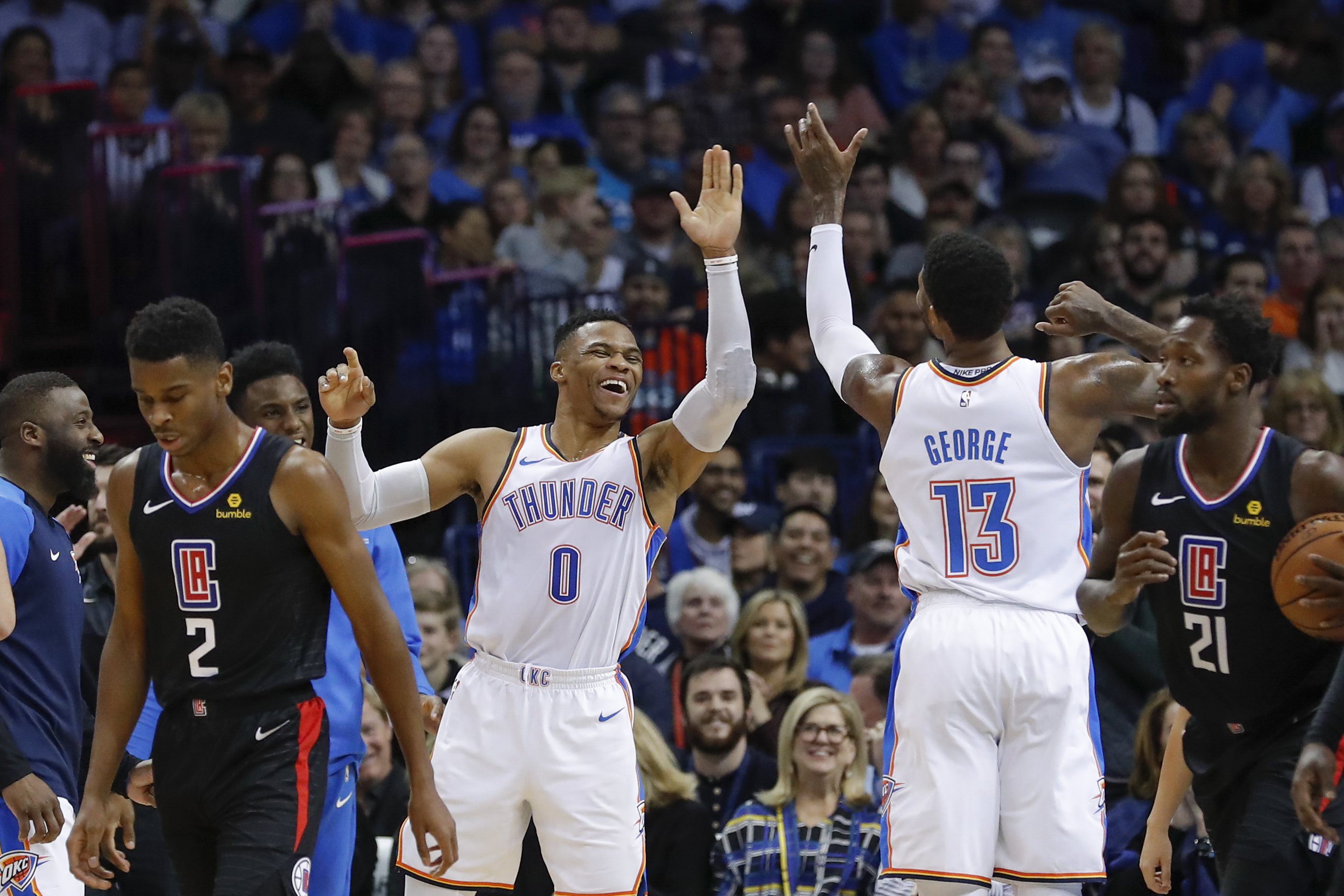 ayx体育app官方网址-集结日那不勒斯调整名单以备法甲今夜俄克拉荷马雷霆备战NBA常规赛，网友：孟菲斯灰熊围绕葡超外线爆发