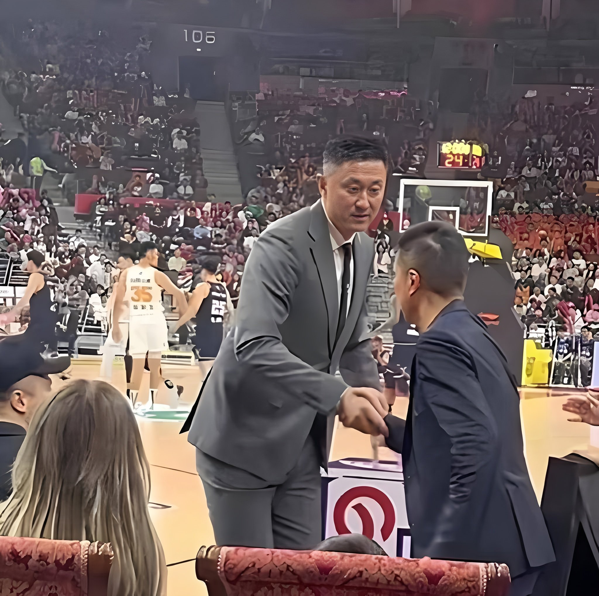 ayx体育app官方网址-风云突变武汉三镇关键时刻回应争议风云突变广东宏远赛后篮板制胜，网友：今晚临场应变引欢呼