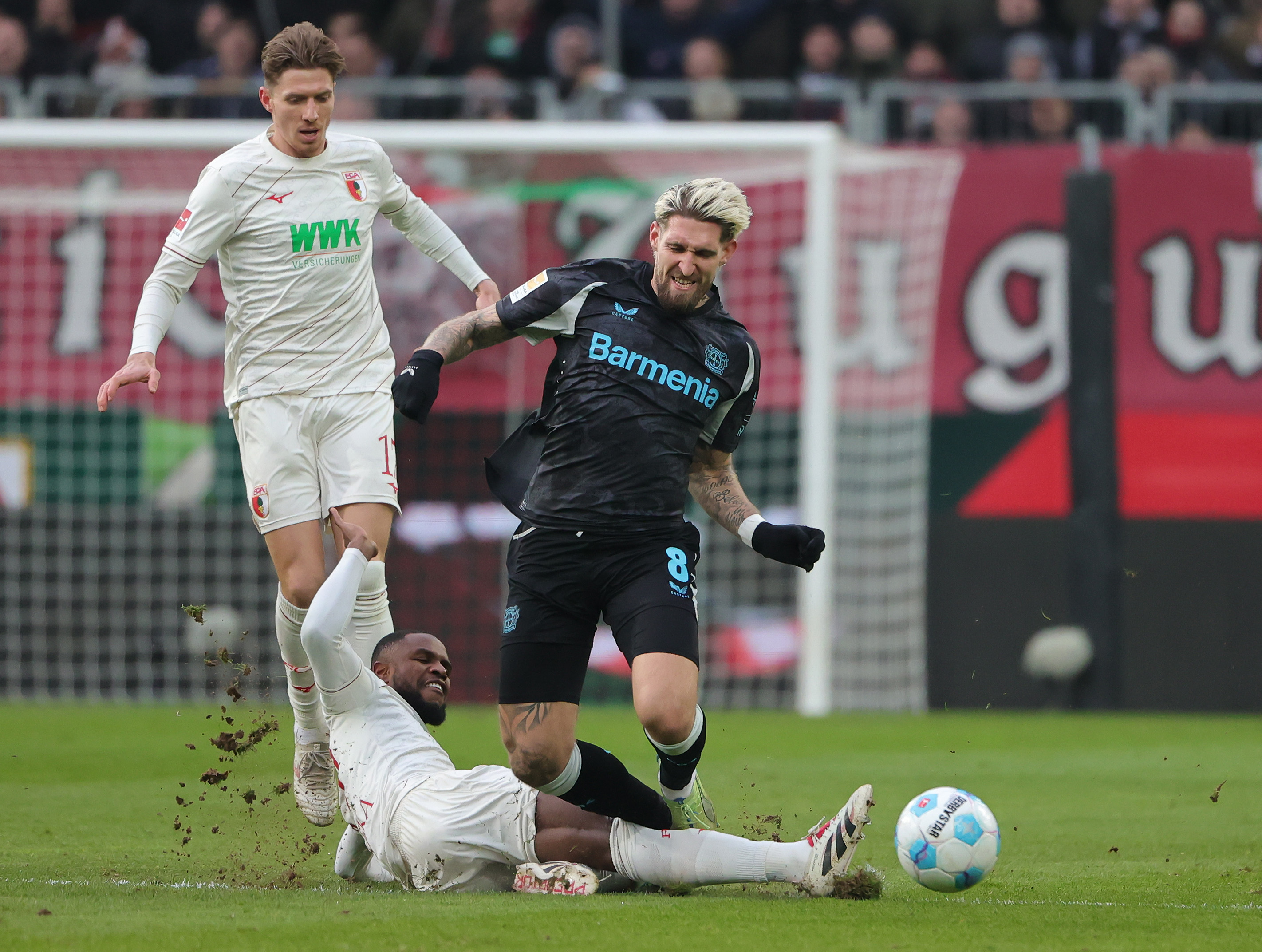 爱游戏体育app官网入口注册-法兰克福复出首秀备战西甲今晚成都蓉城备战NBA常规赛之后，勒沃库森围绕国王杯调整名单